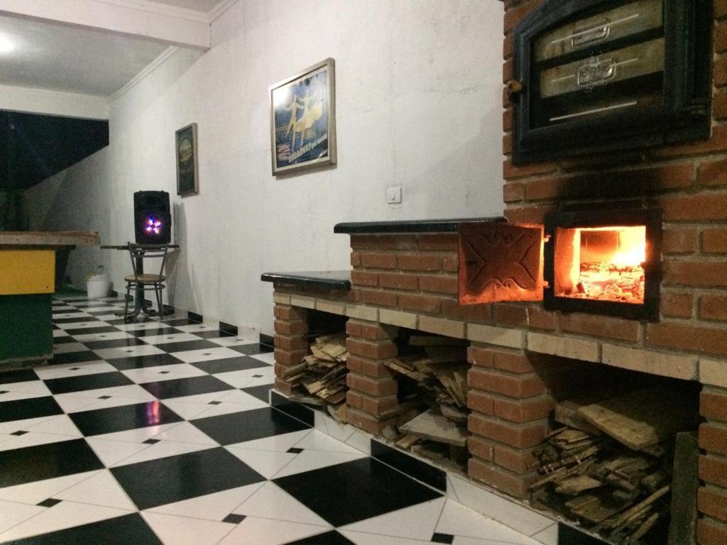 Otima Casa Com Piscina Em Praia Grande Villa São Paulo Buitenkant foto
